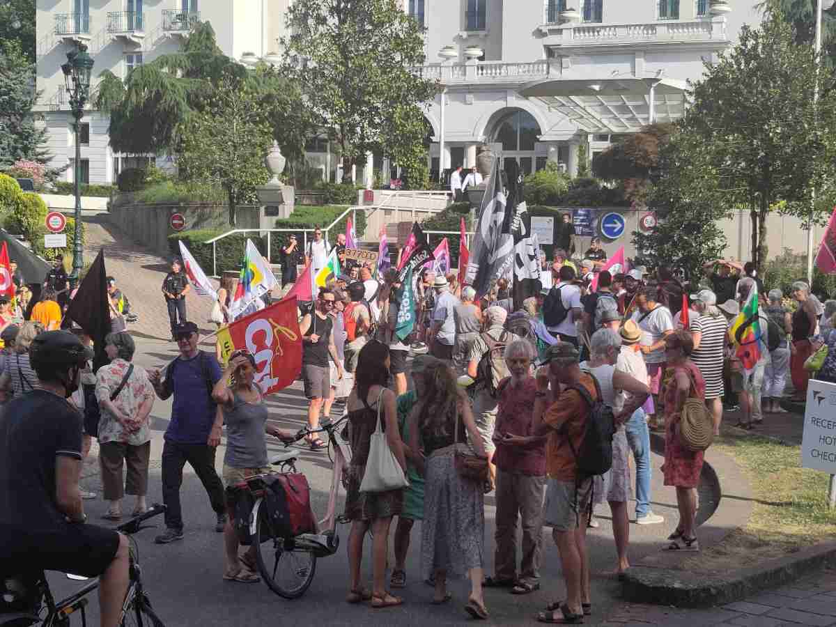 Annecy : manifestation unitaire contre la Nuit du Bien&nbsp;Commun